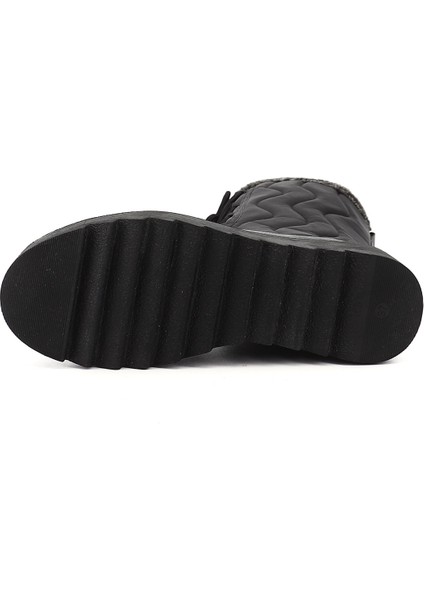 Kadın Siyah Bağcıklı Termo Taban Comfort Kar Botu fırsatları