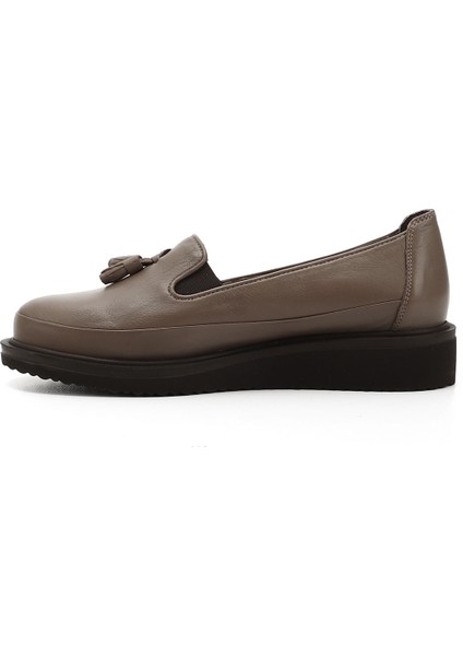 Gön Hakiki Deri Yuvarlak Burun Dolgu Taban Püsküllü Kadın Günlük Ayakkabı 24142 modelleri