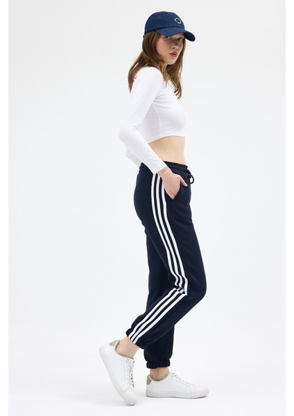 Laci Yan Şerit Detaylı Kadın Eşofman 9209M