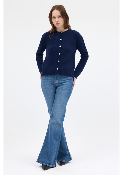 Laci Kadın Yumoş Dokulu Düğmeli Triko Hırka 2241 fırsatları