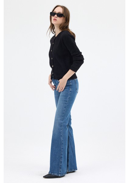 Siyah Kadın Yumoş Dokulu Düğmeli Triko Hırka 2241 fırsatları