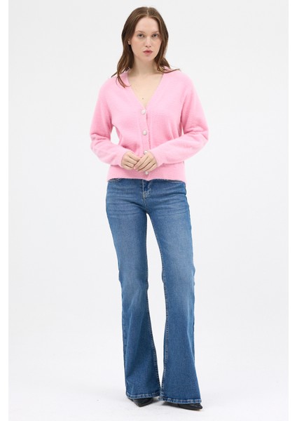 Pembe İnci Düğmeli Tüylü Kadın Crop Hırka 24170