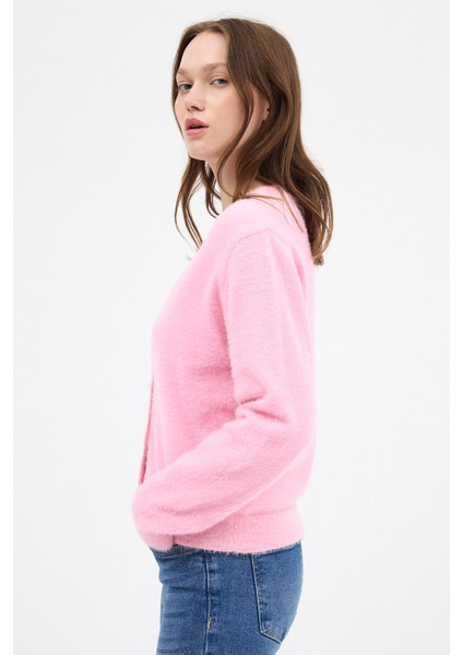 Pembe İnci Düğmeli Tüylü Kadın Crop Hırka 24170