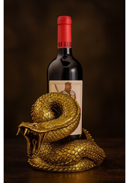 Altın Renkli Yılan Figürlü Şarap Şişesi Tutucu – Dekoratif Aksesuar