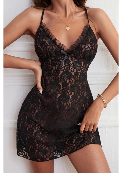 Kadın Siyah Fırfırlı Tül Detaylı Sırtı Çapraz ve Açık Komple Dantel Gecelik