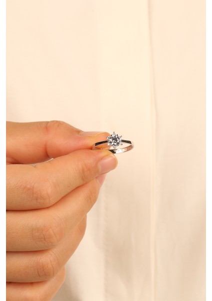 Tektaş Model Lotus Altın Yüzük ÇGKY0091 indirimleri