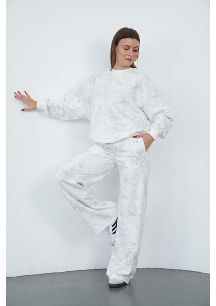 Zenara Kadın 3 Iplik Şardonsuz Pamuk Geniş Paça Eşofman Altı-Ekru-Gri Baskılı fırsatları