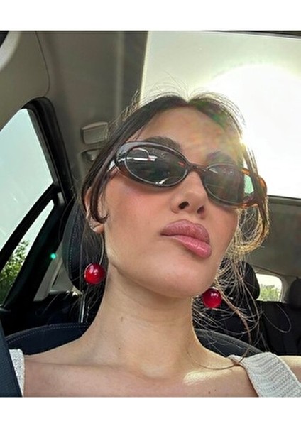 Kadın Sallantılı Kiraz Küpe Altın Renk 2cm x 5cm Boyutuyla Özel