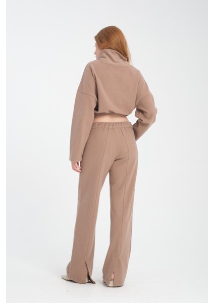 Pamuklu Boğazlı Crop Sweatshirt