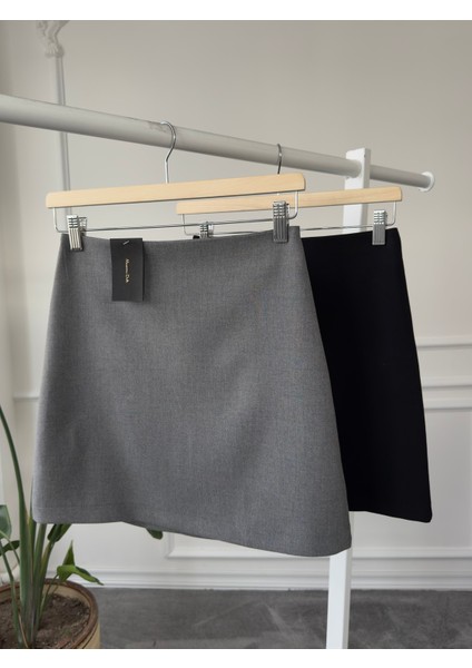 Mini Klasik Düz Marka Etek- Gri fiyatları