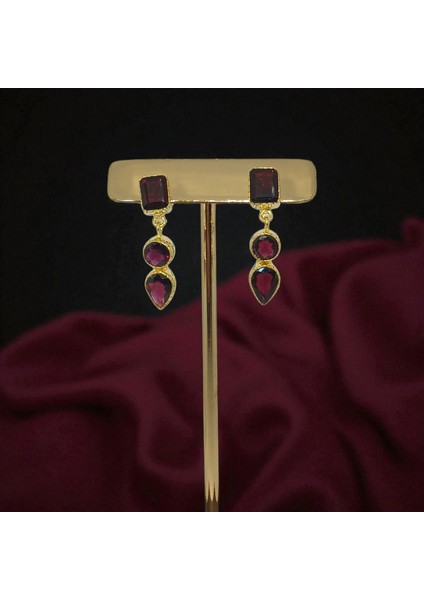 El Işçiliği 925 Ayar Gümüş Garnet Taşlı Küpe | Zarif ve Asil Tasarım