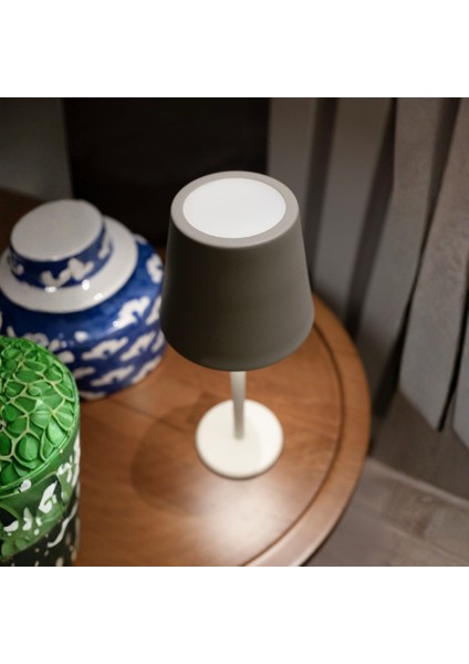 Şarjlı Masa Lambası Kablosuz Kullanım Type-C modelleri
