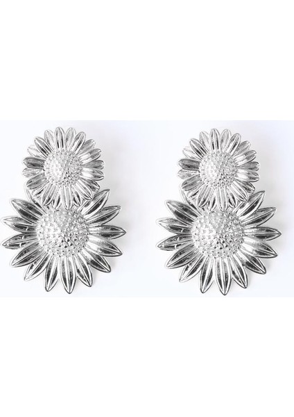 Gümüş Rengi Ikili Çiçek Figürlü Parlak Küpe