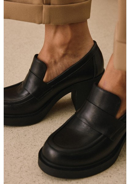 , Kadın Hakiki Deri Ayakkabı 1531050Z25101100Y Siyah modelleri