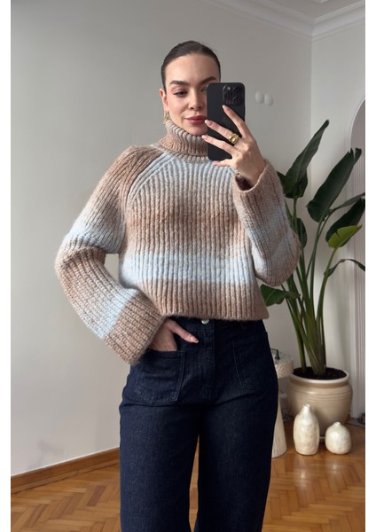 Boğazlı Renkli Kalın Triko Kazak- Camel