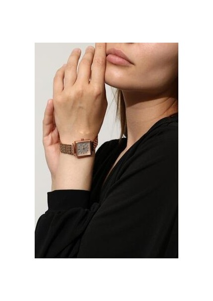 Minimal Kare Kadın Saati Rose Gold Metal Kordon 3 ATM Suya Dayanıklı Beyaz Kadran