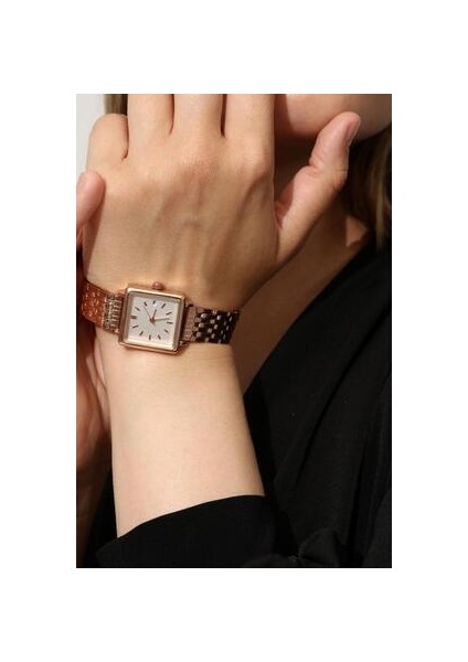 Minimal Kare Kadın Saati Rose Gold Metal Kordon 3 ATM Suya Dayanıklı Beyaz Kadran