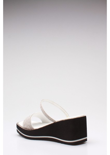 Idil Beyaz Kadın Terlik fırsatları