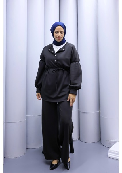 Bordo Scuba Kumaş Tesettür Alt Üst Takım – Yüksek Bel Çift Cepli Pantolon & Çıtçıt Yaka Üst indirimleri