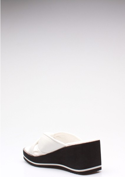 Idil Beyaz Kadın Terlik fırsatları