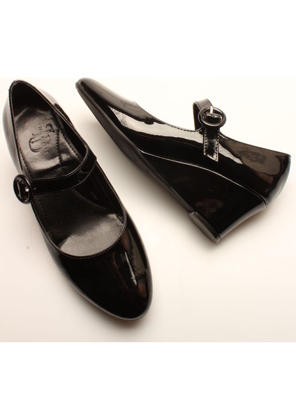 Idil Siyah Rugan Kadın Dolgu Topuklu fırsatları