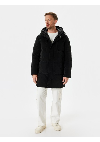 Anorak Mont Kapşonlu Slim Fit Fermuarlı Cep Detaylı modelleri