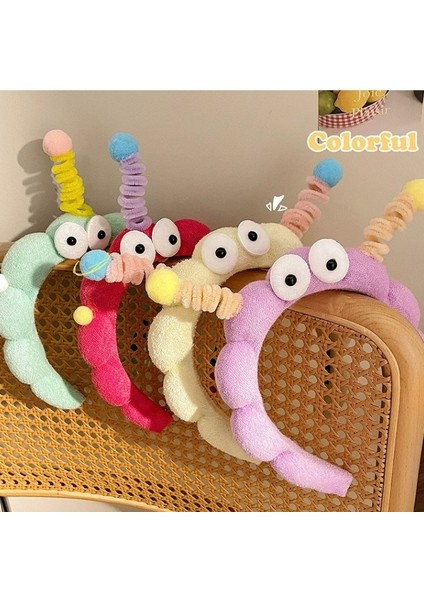 Büyük Gözlü Çocuk Yüzünü Yıkadığı ve Yüksek Kafatası Saç Bandı ile Fotoğraf (Yurt Dışından) fiyatları