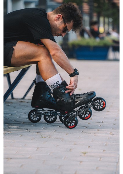 Avian T110 Black Red Urban Paten