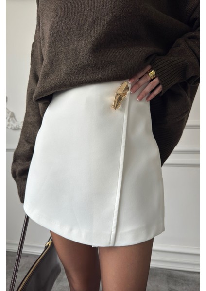 Gold Broşlu Premium Şort Etek- Beyaz