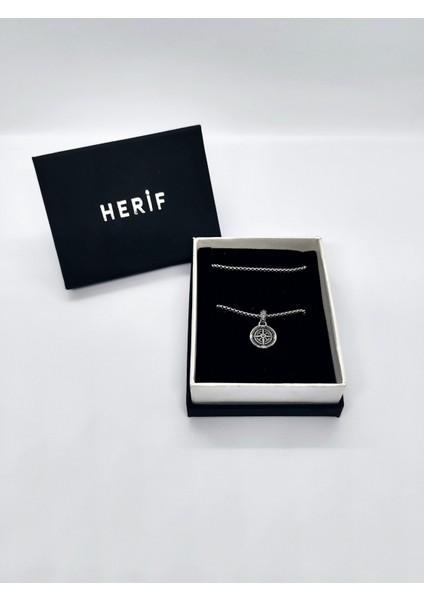 Erkek Kutup Yıldızı Motifli Madalyon Çelik Kolye modelleri