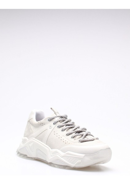 Idil Beyaz Kadın Spor modelleri