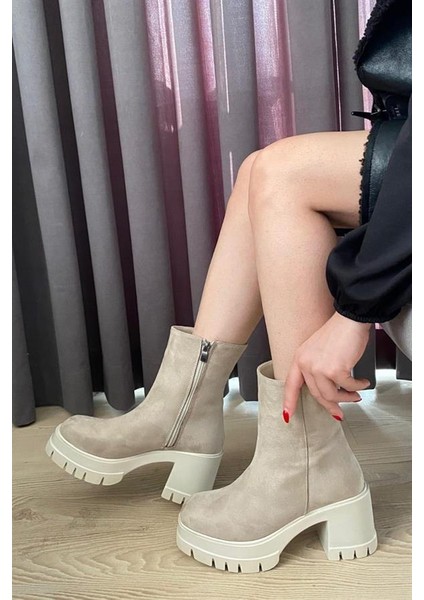 Kadın Pita Krem Süet ( 8 cm ) Platfom Topuklu Fermuarlı Bot