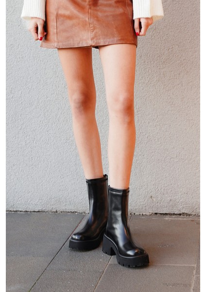 Kadın Arkadan Fermuarlı Kalın Topuklu Günlük Bot Lofani Siyah fiyatları