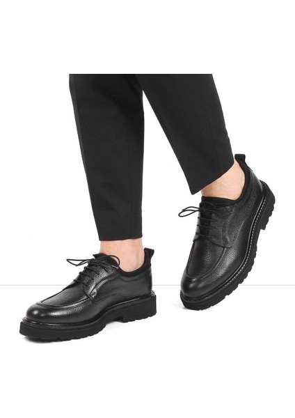 Erkek Siyah Bağcıklı Kalın Tabanlı Deri Ayakkabı