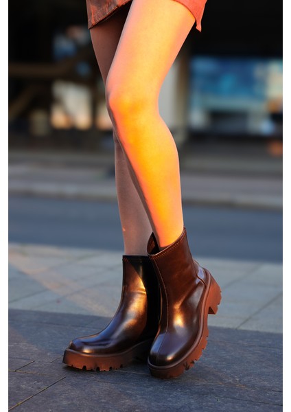 Kadın Arkadan Fermuarlı Kalın Topuklu Günlük Bot Lofani Kahve