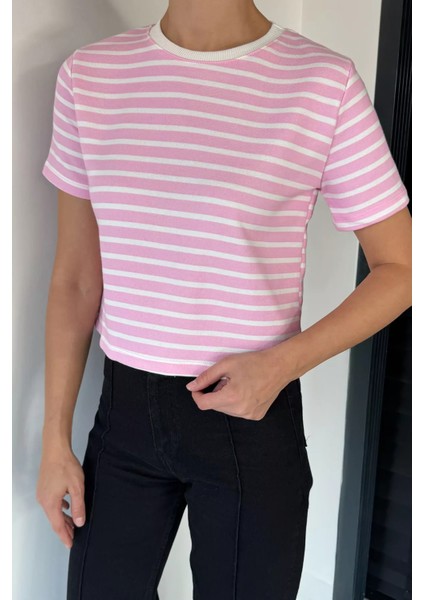 Kadın Şerit Desenli Bisiklet Yaka Tişört P-00018593 modelleri