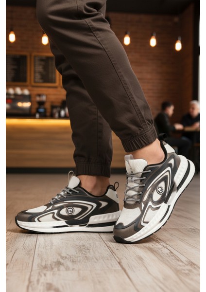 Beyaz Bağcıklı Erkek Spor Ayakkabı modelleri