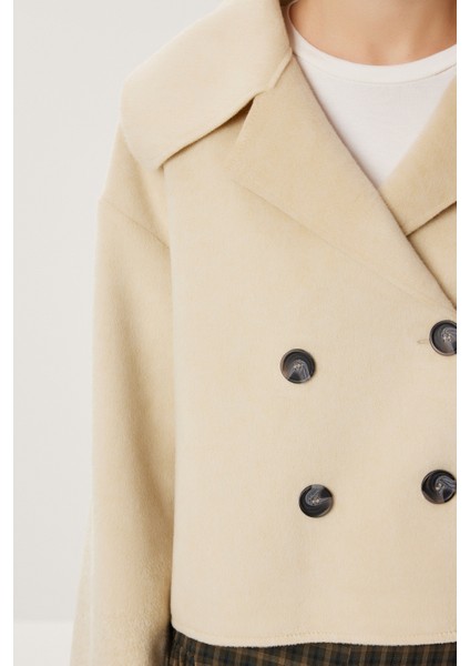 Kruvaze Kısa Kaşe Kaban LRG0053 Krem fırsatları