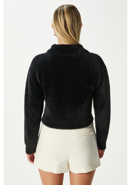 Kadın Date Yumuşak Sakallı Kalp Düğmeli Polo Yaka Siyah Triko Hırka fırsatları