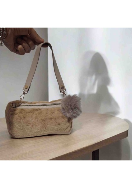 Shyne Peluş Ponpon Detaylı Omuz&makyaj &kalemlik Kullanıma Uygun Çanta modelleri