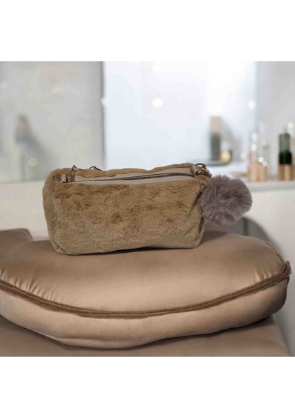 Shyne Peluş Ponpon Detaylı Omuz&makyaj &kalemlik Kullanıma Uygun Çanta fırsatları