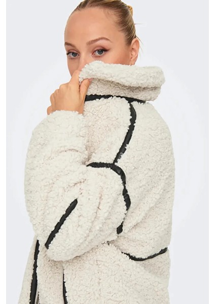 15322440 Kadin Mont - Krem fırsatları