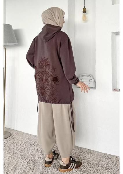 Kapüşonlu Sırt Nakışlı Tesettür Tunik P-00018847 fırsatları