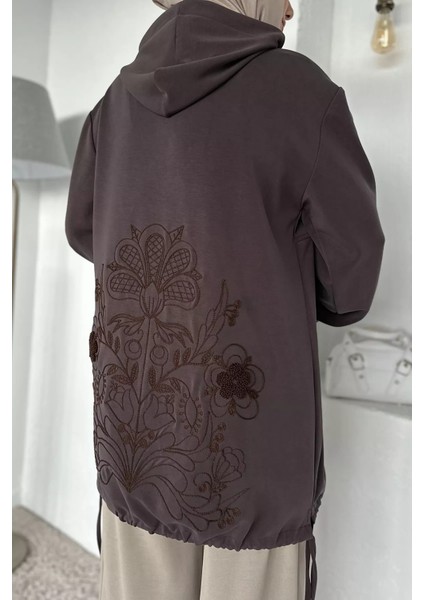 Kapüşonlu Sırt Nakışlı Tesettür Tunik P-00018847 indirimleri