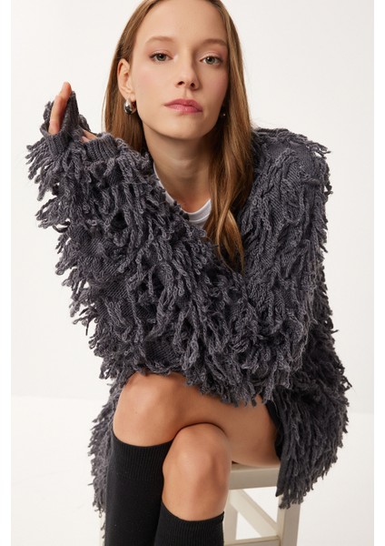 Saçaklı Oversize Triko Hırka LKİ0046 Antrasit modelleri