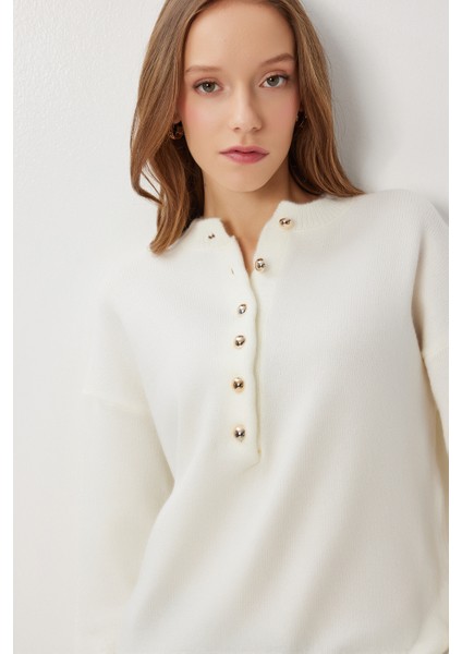 Düğmeli Yumuşak Dokulu Triko Kazak LMT0045 Kemik modelleri