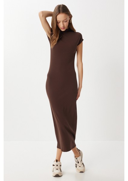 Dik Yaka Midi Örme Elbise LUB0304 Kahverengi