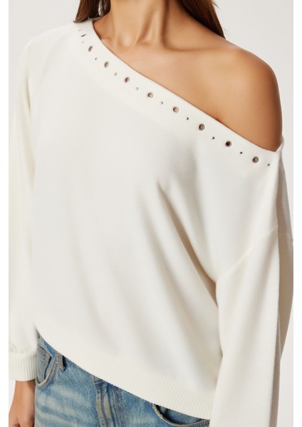 Asimetrik Halkalı Yumoş Bluz LUB0311 Kemik modelleri