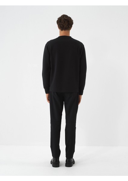 Erkek Siyah Esnek Dokulu Regular Fit Jogger Pantolon indirimleri