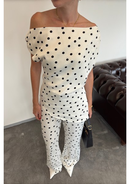 Asimetrik Puantiyeli Premium Takım- Ekru